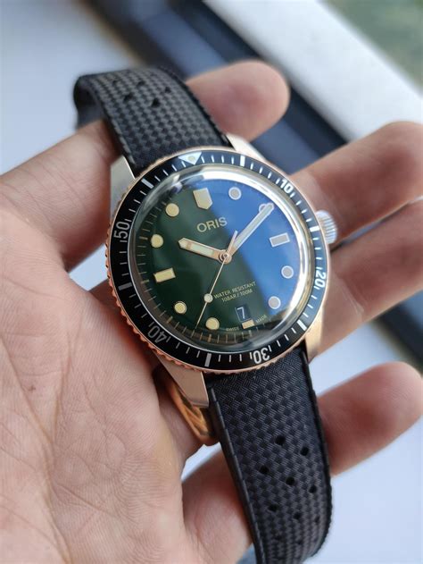 oris divers 65 bracelet.